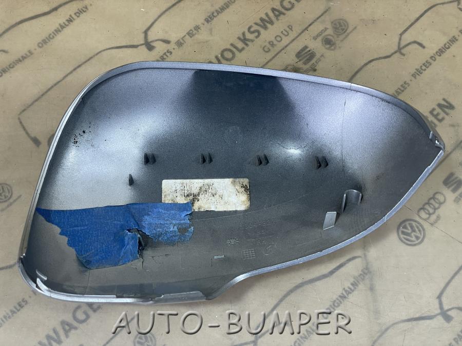 Toyota Avensis t27 2008- Накладка зеркала правая 3304922